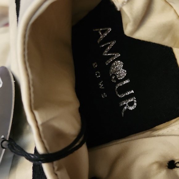 Amour Bows tan and Black dress - Picture 4 of 5